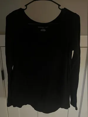 American Eagle Outfitters Fitted Black Long Sleeve Tee thumbnail 1