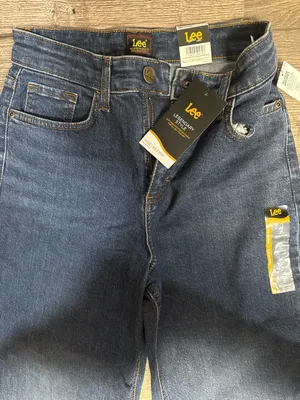 Lee Legendary Style High Rise Wide Leg Crop Jeans Size 2 Medium NWT thumbnail 5