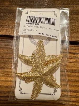 Gold Starfish Earrings thumbnail 1