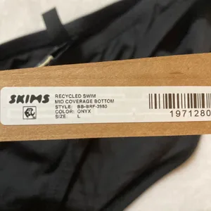 SKIMS Bikini Set thumbnail 6