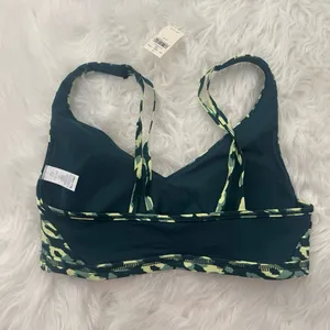 Offline By Aerie Goals Plunge Sports Bra Green Leopard Medium thumbnail 4