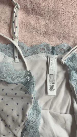 SKIMS Lace Bodysuit thumbnail 3