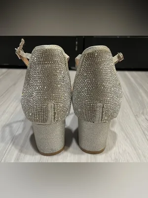 Forever 21 Silver open Toe Rhinestone‎ Ankle
Strap Buckle Low Chunky Heels thumbnail 3