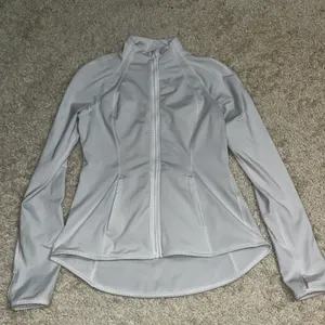 Yogalicious Light Grey athletic  jacket  size medium thumbnail 1