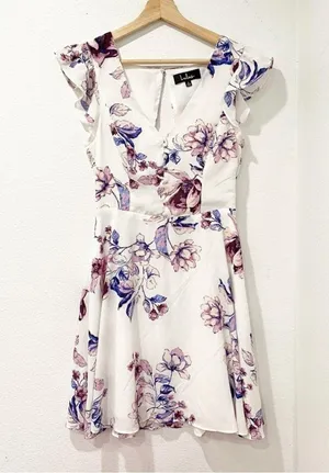 Lulus Madera White Floral print button front open back skater dress size small thumbnail 4