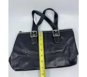Coach Black Medium Leather Handbag thumbnail 4