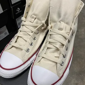 Converse Women's Cream Trainers thumbnail 2