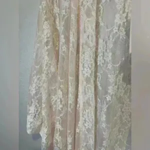 Pia Gladys Perey NWT Women’s Guipure Wedding Sheer Lace Robe Size 4‎ thumbnail 6