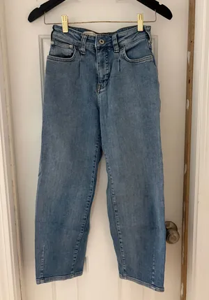 Anthropologie Pistola Eli High-Rise Taper Barrel Crop Jeans thumbnail 3