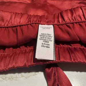 Victoria's Secret Red Pull On PJ Pajama Lounge Shorts Satin Sz Small S thumbnail 4