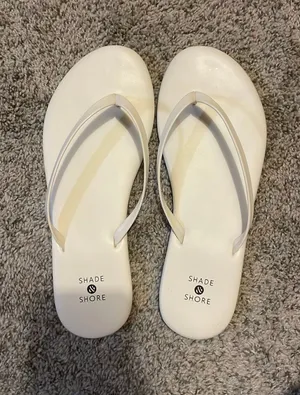 Shade & Shore White Leather Flip-Flops thumbnail 1