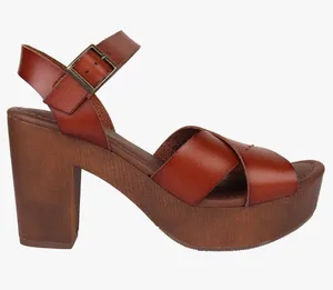 Universal Threads Women's Brown Leather Platform Sandal thumbnail 1
