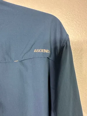 Ascend Fishing Shirt Size M Men's Long Sleeve Bass Pro Blue Outdoor Lightweight In good preowned condition fishing shirt lightweight long sleeve button down fabric thumbnail 10
