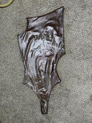 Coucoo Jani Bodysuit Metallic Lucky Penny One Shoulder‎ Women’s Size XS thumbnail 3