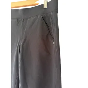 T by Talbots Black Cropped Pants S Petite Cotton Blend Zip Pockets Stretch thumbnail 2