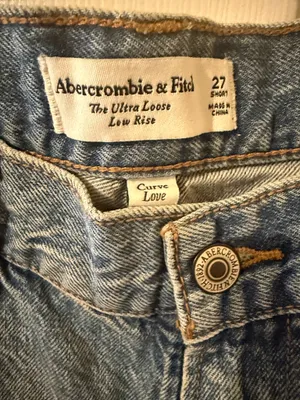 Abercrombie Curve Love Ultra Loose Low Rise Jeans Size 27 NWOT thumbnail 2