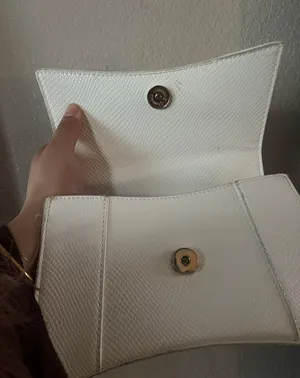 White Structured shoulder purse Handle thumbnail 3