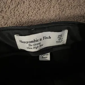 Abercrombie pleather pants split leg 0‎ thumbnail 7