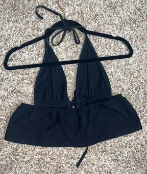 SheIn Halter Crop Top thumbnail 3