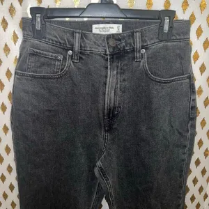 Abercrombie & Fitch black wash jeans the Slim straight ultra high rise jeans 27 thumbnail 2