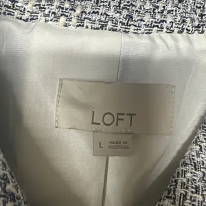 LOFT Womens Large Gray Tweed Cropped Jacket Short Sleeve Button Front thumbnail 9