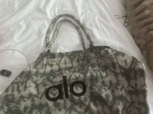 Alo Tote thumbnail 2