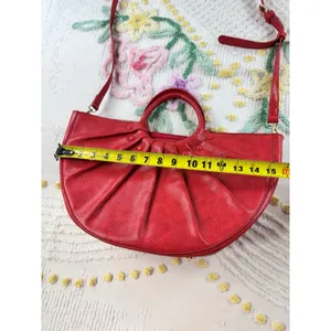 Red Faux Lizard‎ Pleated Fan Handbag Crossbody Half Moon Satchel Gold Hardware thumbnail 9