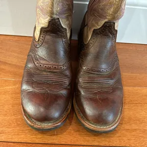 Ariat Round Toe Women's Western Boots Item 10012818 size 6‎ thumbnail 2
