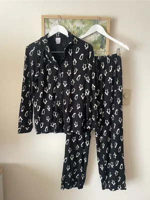 Hanna Andersson Women’s Penguin Holiday HannaSoft Pajama Set Top & Pants thumbnail 2
