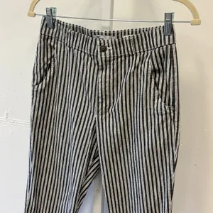 Hollister Ultra High-Rise Striped Tapered Pants Gray White Small Contemporary thumbnail 3