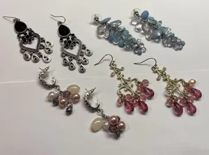 Lot Of 4 Beaded Pierced Earrings Dangle Mix Bead thumbnail 1