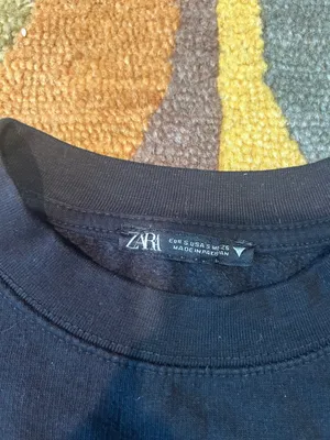 ZARA Black Basic Crewneck Sweatshirt Cropped Fleece Women’s Size Small thumbnail 2