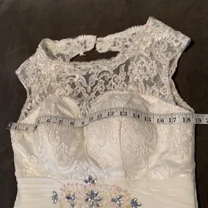 Women’s Ivory Dress & Matching Chiffon Jacket with beautiful detail Size L**READ thumbnail 11