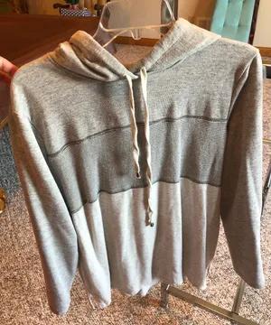 Maurice’s Sweatshirt thumbnail 1
