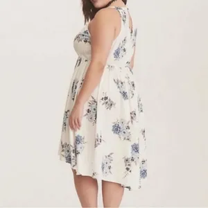 Torrid High Low Challis Floral Dress NWT 1 thumbnail 2
