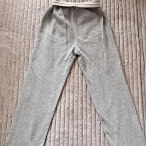 Wild Fable Light Gray Joggers with Drawstring thumbnail 4