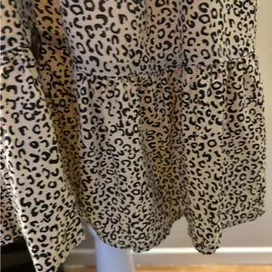 Japna Black and Cream Spaghetti Strap Mini Dress Size M thumbnail 8