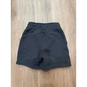 Lululemon Scuba High-Rise Short 4.5" Black‎ Cotton Fleece LW7CBOS Womens Size 2 thumbnail 2