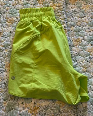 Lululemon Shorts thumbnail 4