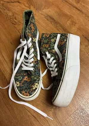 Vans green floral platform sneakers thumbnail 1