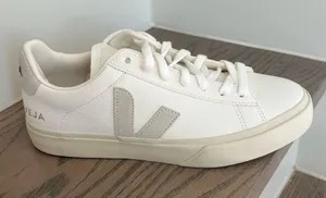 SINGLE RIGHT SHOE Veja Campo Leather Sneaker in Extra White / Natural Suede thumbnail 1