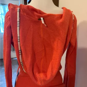 Free People | Hooded Red Long Sleeve sweater thumbnail 8