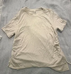 Lululemon shirt thumbnail 1