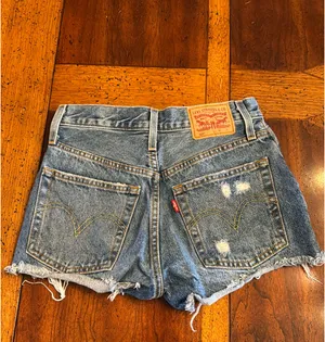 Levi’s 501 High-Rise Shorts thumbnail 3