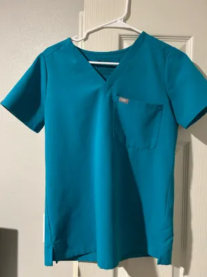 FIGS Scrub Top Women’s One-Pocket thumbnail 1
