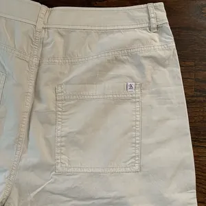 Calvin Klein Wide-Leg Cargo Pants thumbnail 7
