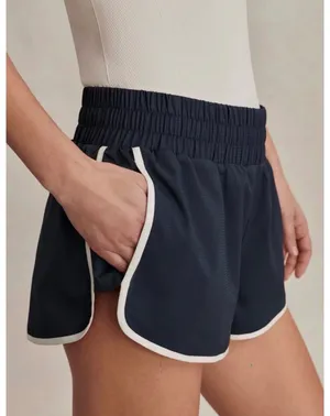 Varley Women’s Large Arlington 2” Running Shorts thumbnail 1