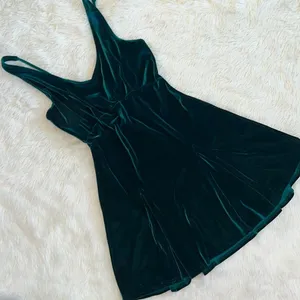 90s vintage Victoria’s Secret Velvet Party Dress thumbnail 7