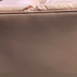 Pink puffer bag Jen & Co thumbnail 7