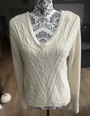 Nine & Co. Size Large Beige Cable Knit Sweater thumbnail 1